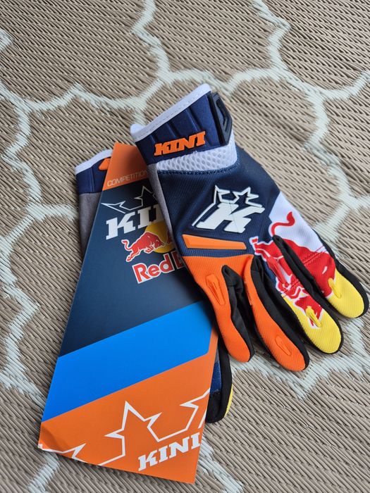 Nowe rękawiczki KINI Redbull Racing 2025 roz L