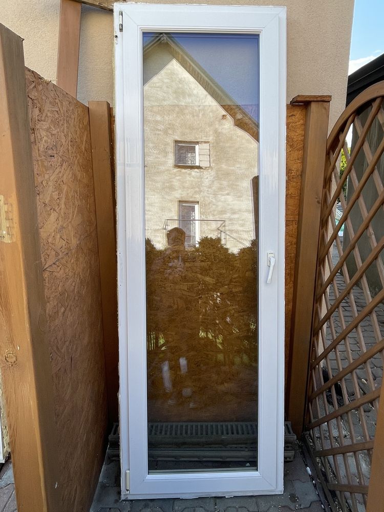 Okno balkonowe pcv plastikowe 78 x 231 z ramą