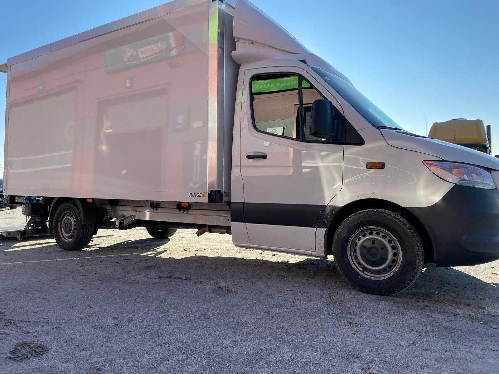 Wynajem busa- Mercedes Sprinter 316, 2.2 CDI, rok prod. 2021 / winda