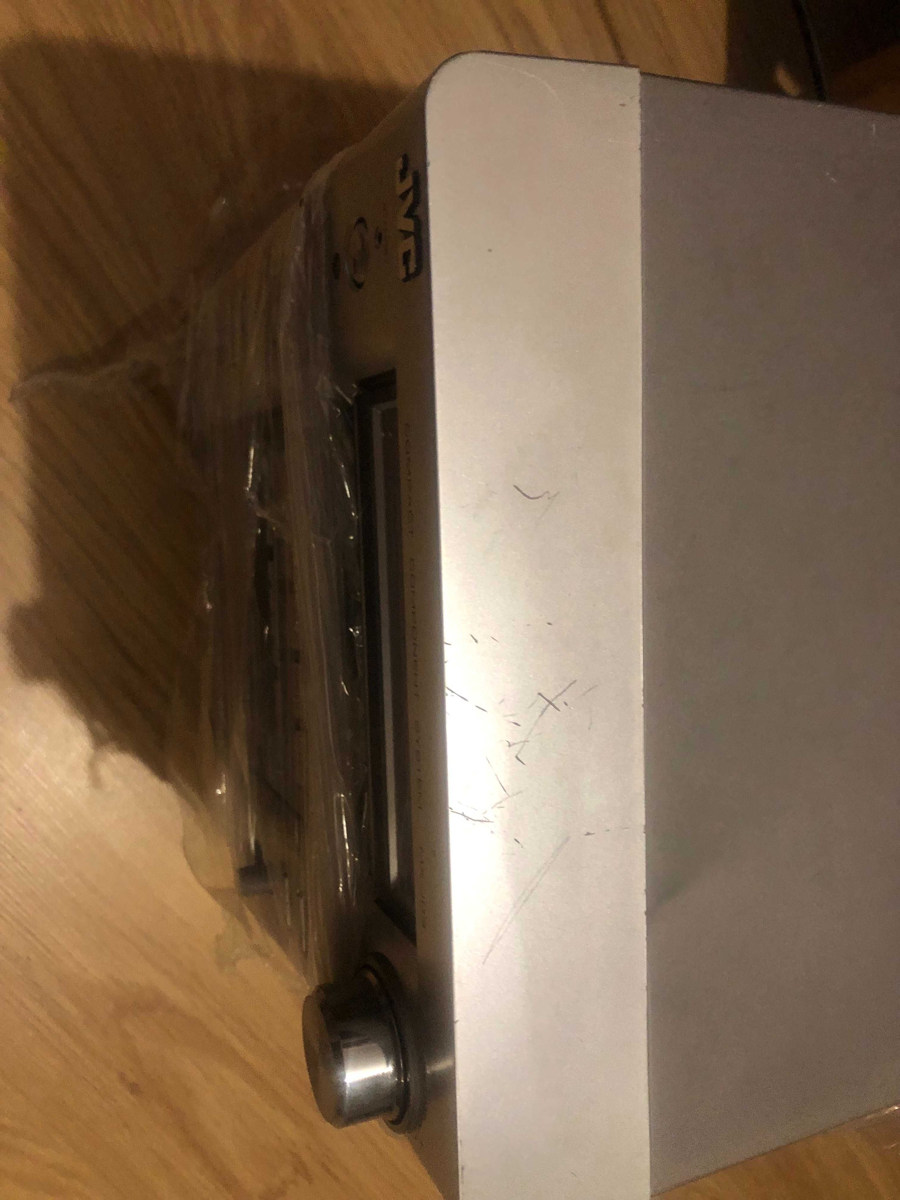 музикальний центр JVC dvd cassette receiver  model CA-MXJD3 робочий