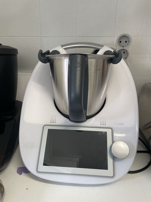 Bimby TM6 Nova na caixa