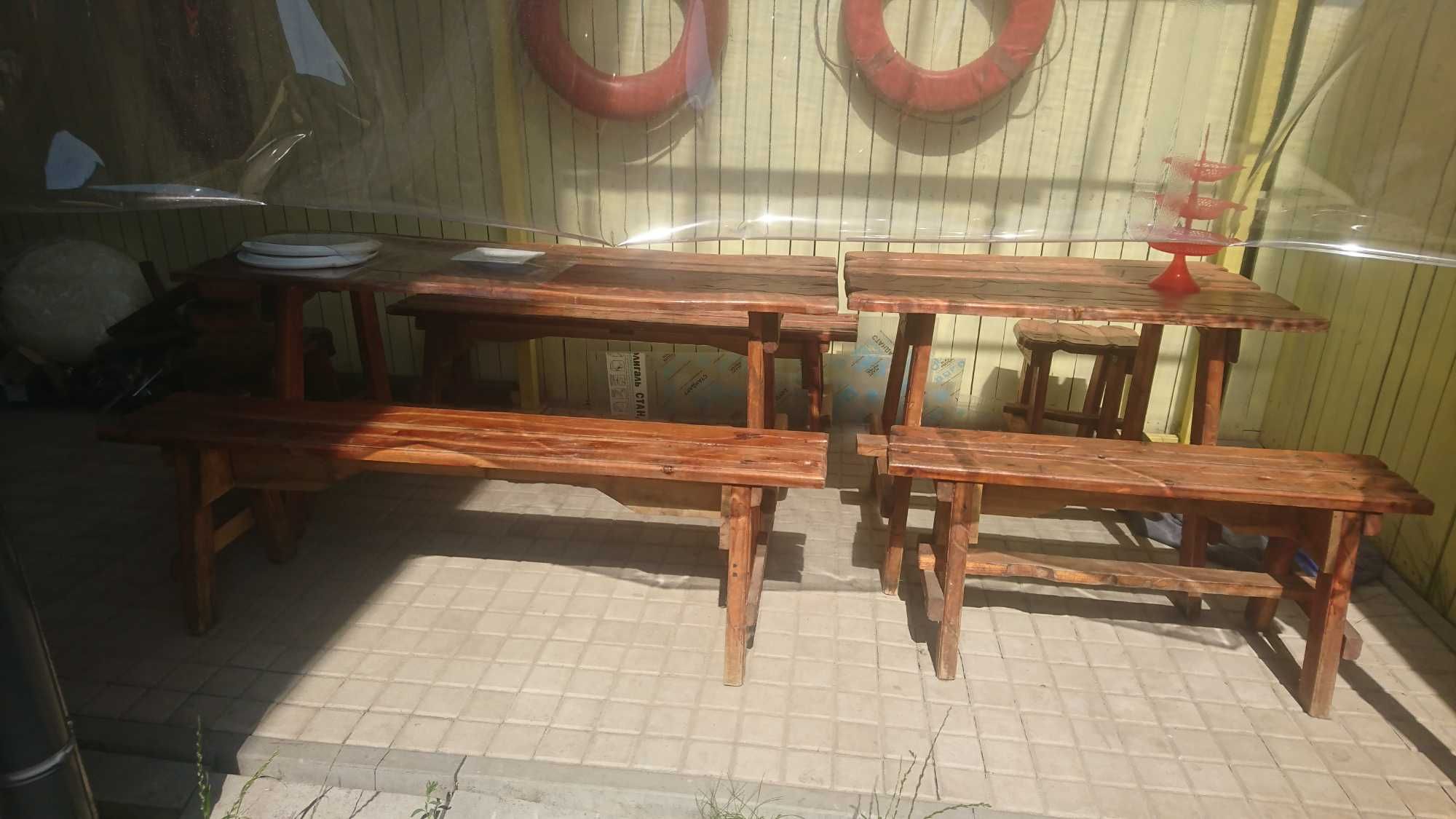 Столи та лавки дерев'яні (стіл, лавка, стілець)
