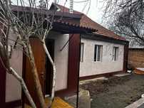 Продається частина будинку, вул. Калініна!