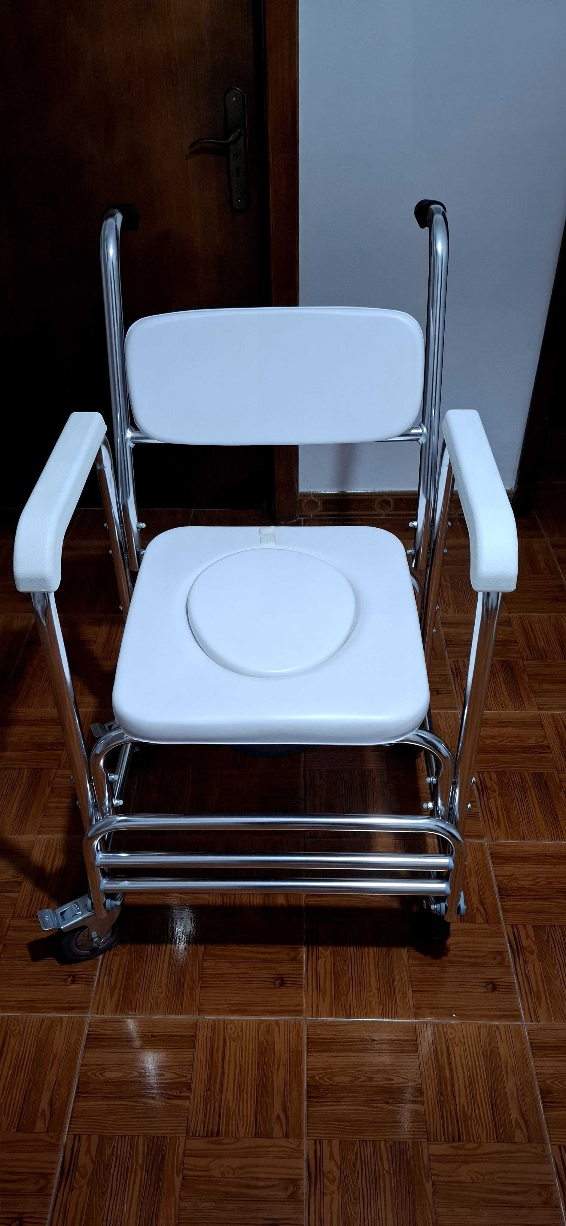 Cadeira sanita totalmente nova.