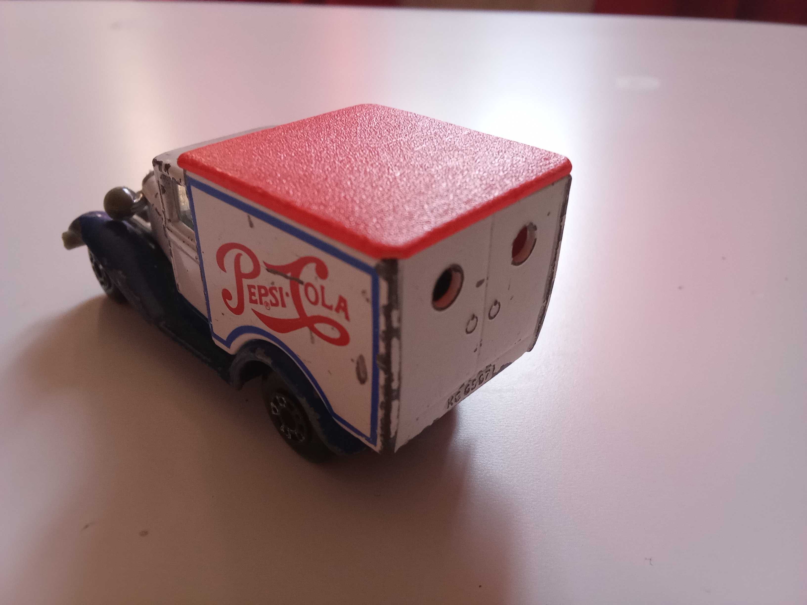 Pepsi       Cola