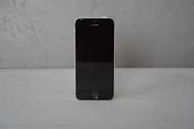 iPhone SE - 128 GB + GRATIS
