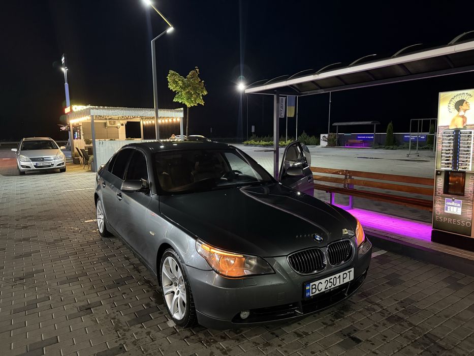 BMW E60 2.5 бензин | M руль | спорт сидіння | чорна шкіра | bmw e60