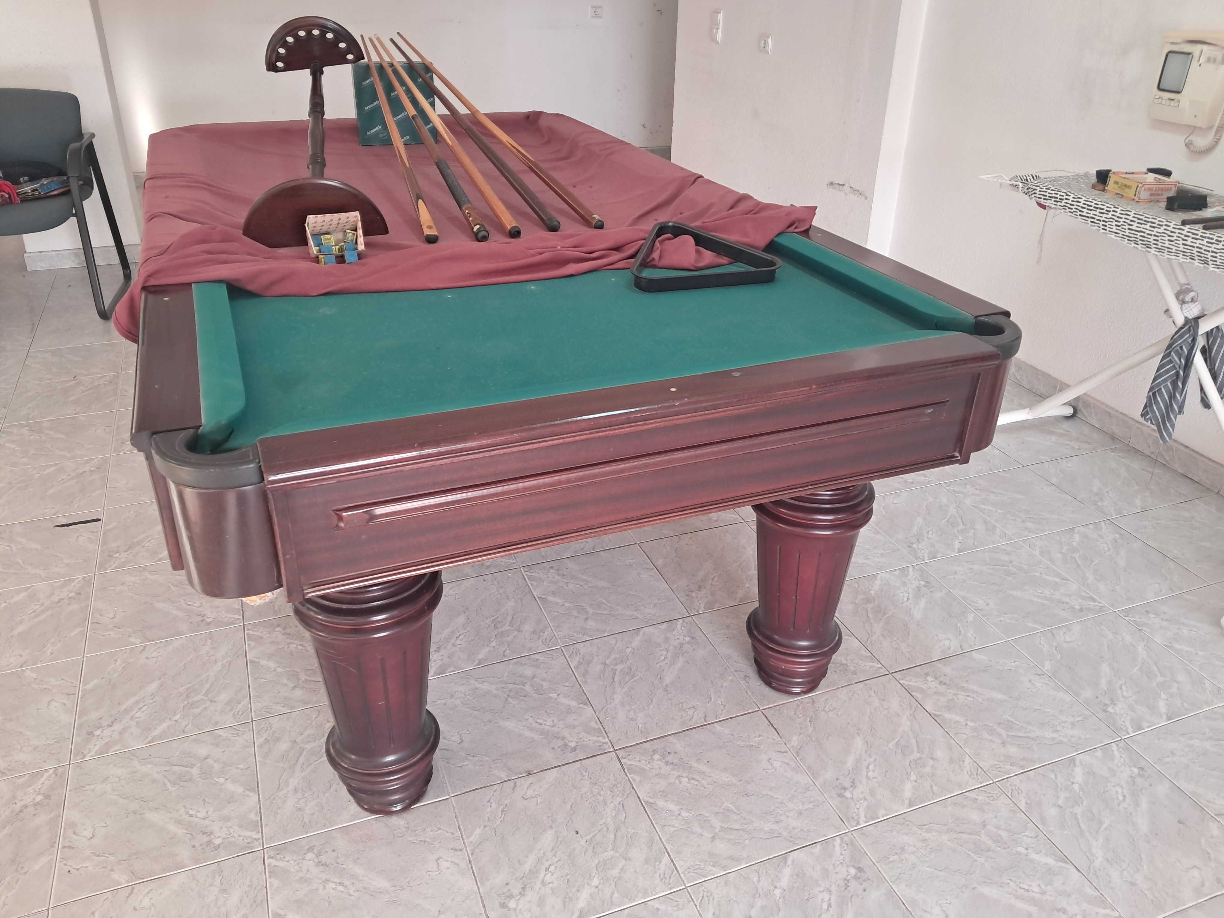Vende-se Snooker