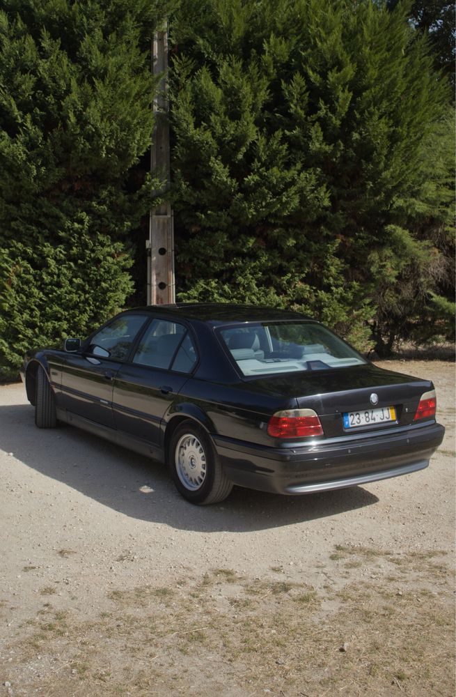 BMW Série 7 E38, 725Tds