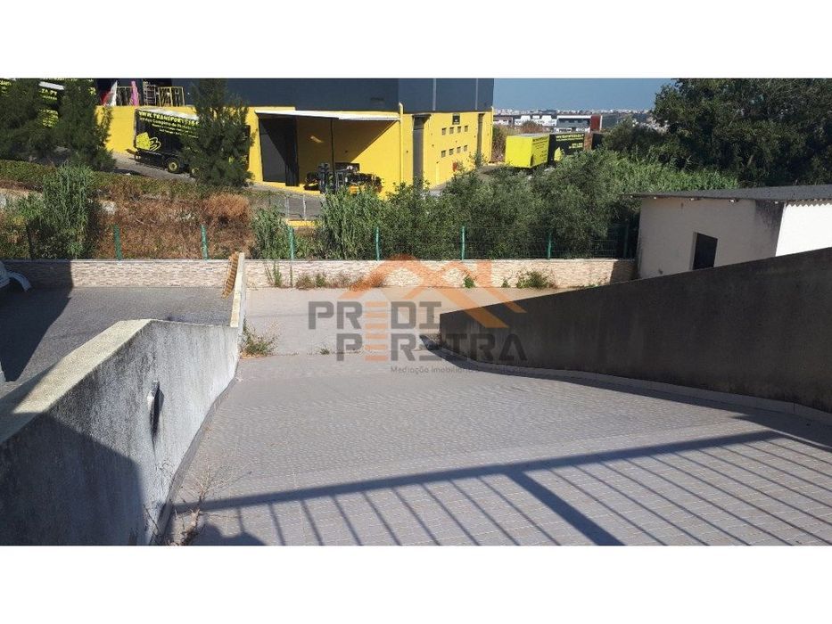 OPORTUNIDADE ÚNICA - Dois lotes de terreno urbano para construção!