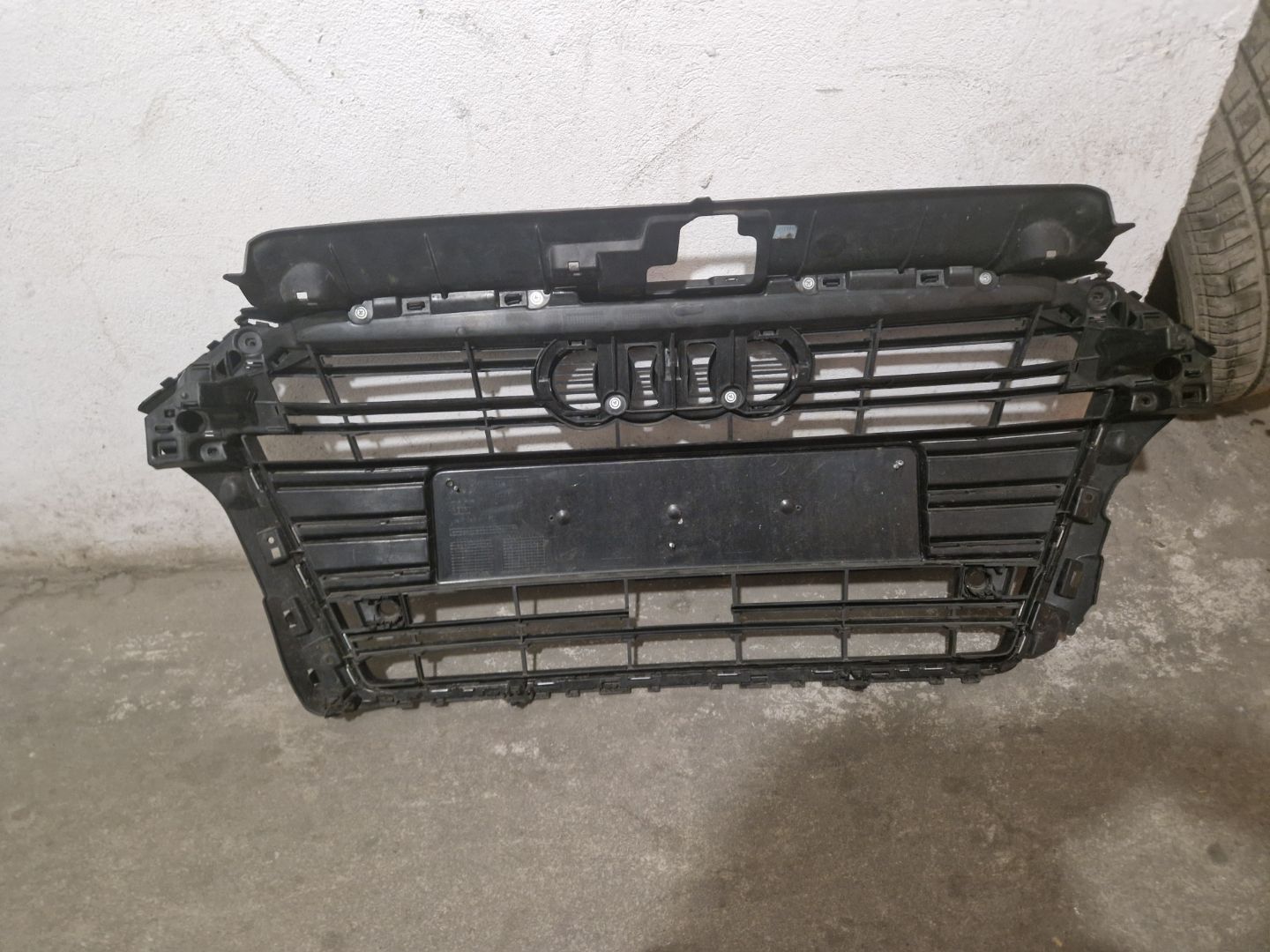 Grill audi a3 8v lift oryginał 8V3.853.651.AA