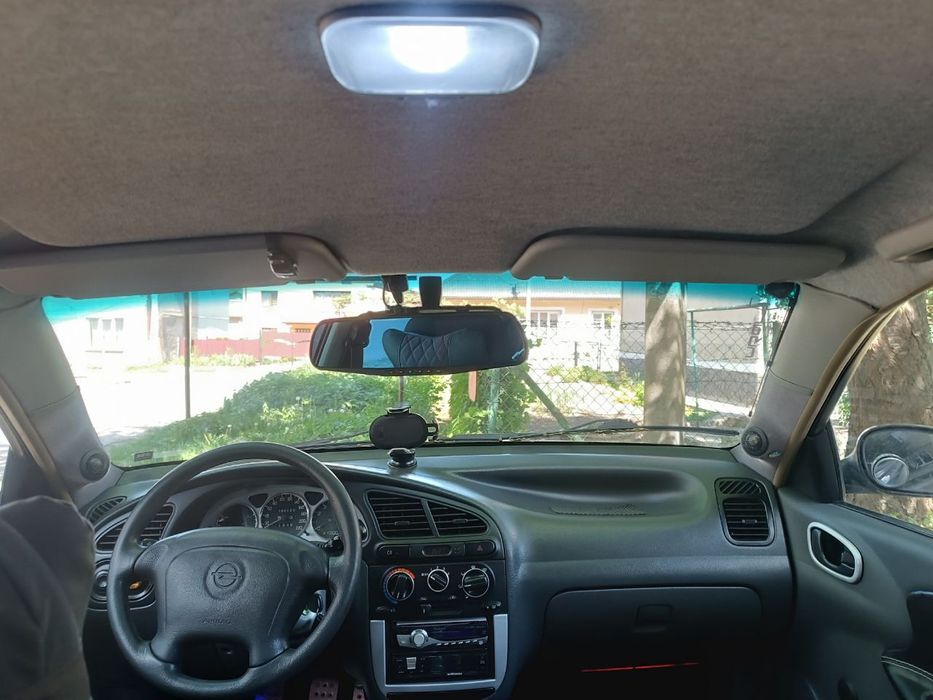 Ланос 1.6 2009 седан