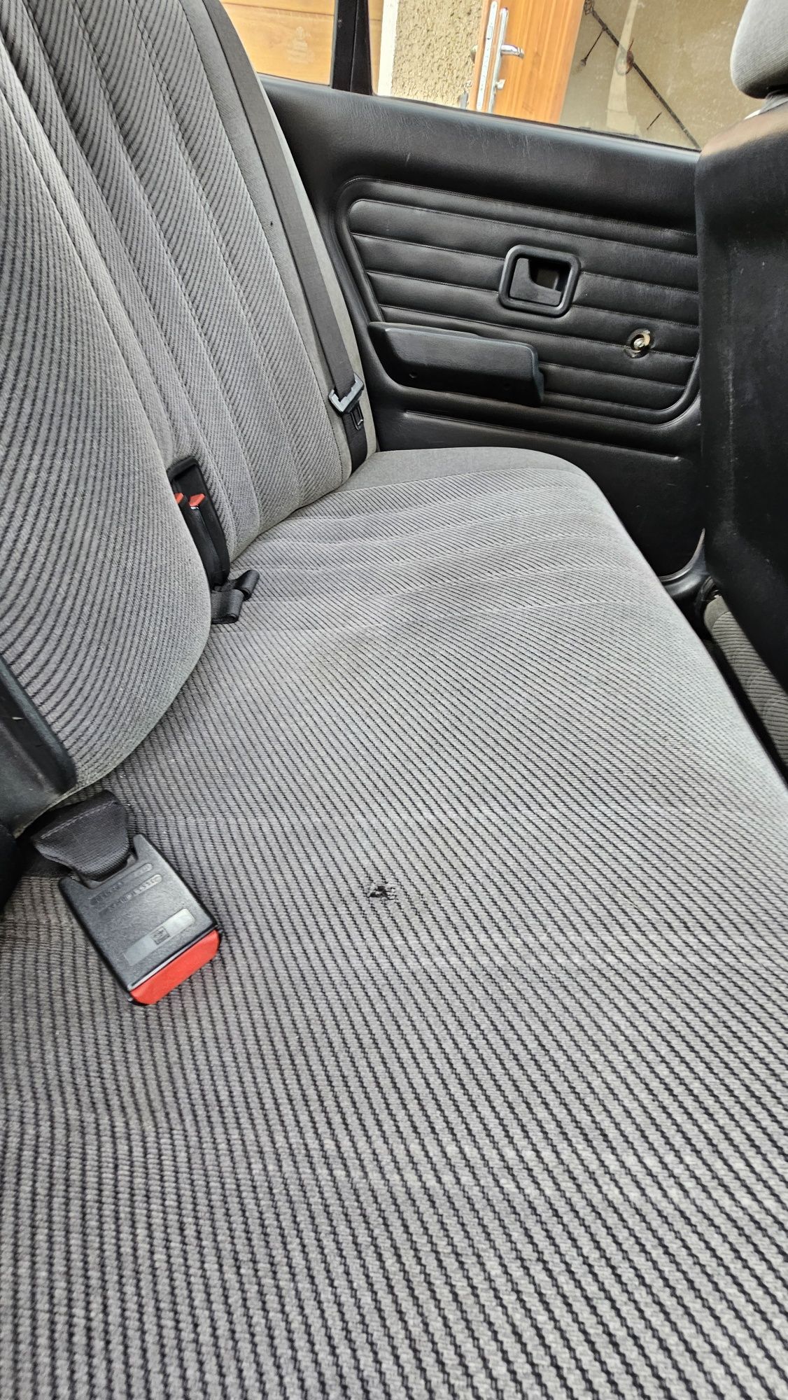 Fotele BMW E30 sportsitze wnętrze kanapa