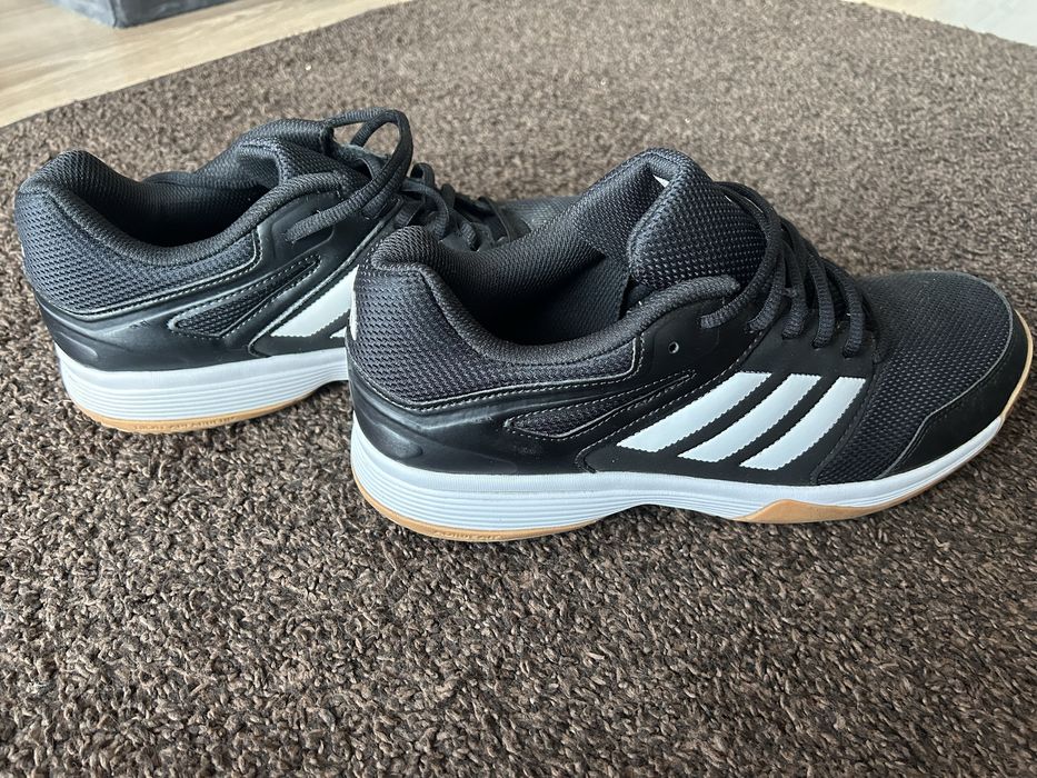 Buty halowe Adidas rozm 44