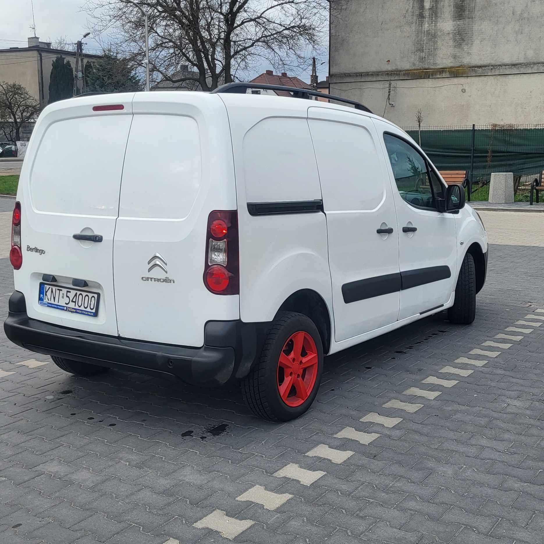 sprzedam citroena berlingo 2014