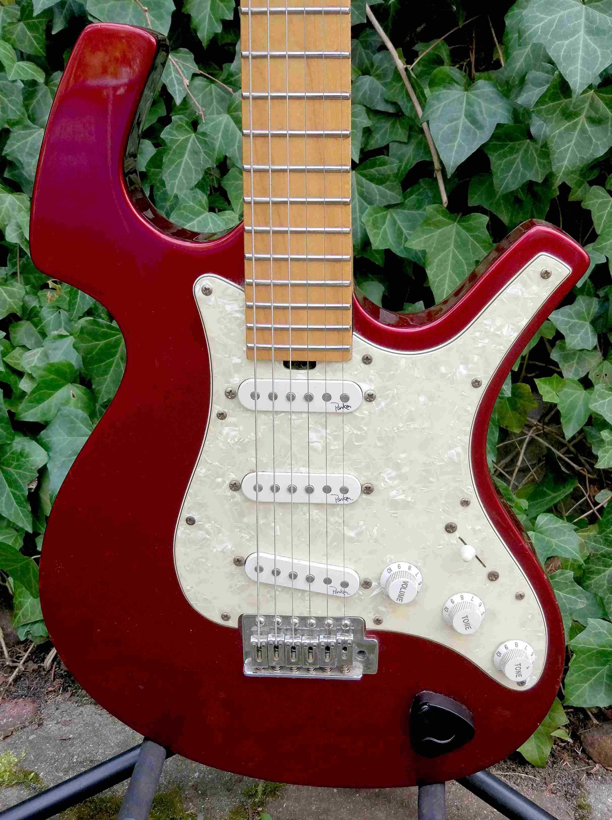 Gitara elektryczna Parker P-30