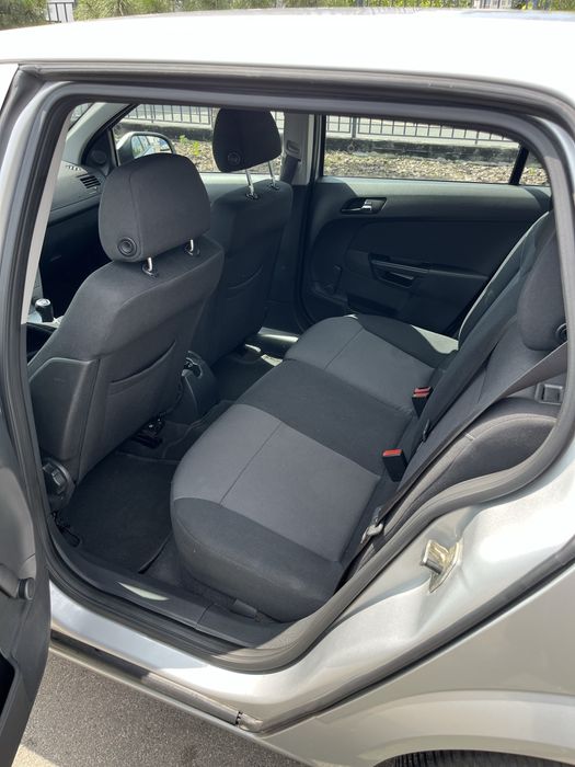 Продам Opel Astra H