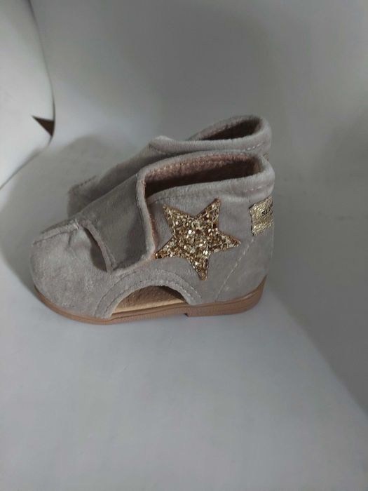 Kapcie dla dzieci Slippers Family Flami Stars 19 Byk 19