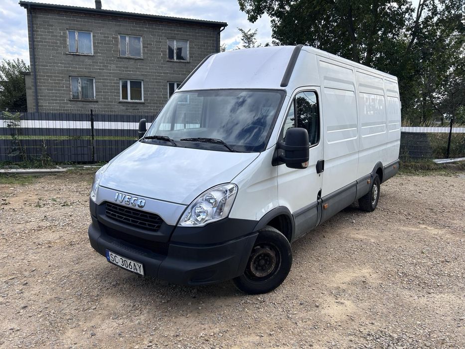 Wynajem duży bus Iveco Daily L4H2 blaszka, dostawczak
