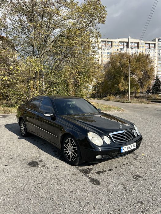Mercedes-Benz e240 w211