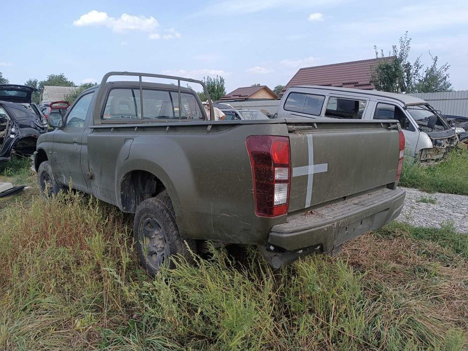 розборка запчастини Mitsubishi L200 Мітсубісі Л200 1996-2007 2,5 диз.