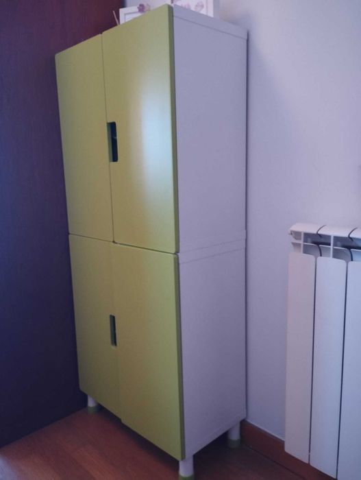 Secretária / Trocador + Roupeiro de Criança