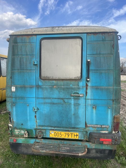 Автобус Mercedes-Benz 608D