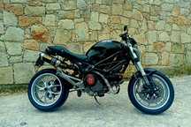 Ducati monster M1100