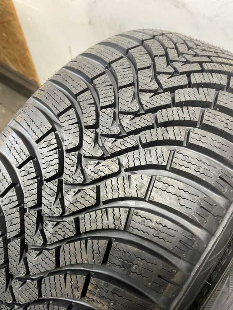 235/40/18 Falken Eurowinter HS 01