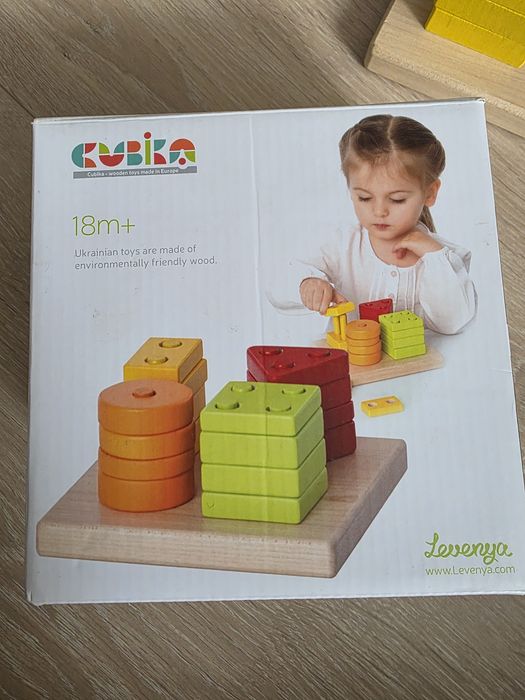 Дерев'яний сортер Cubika