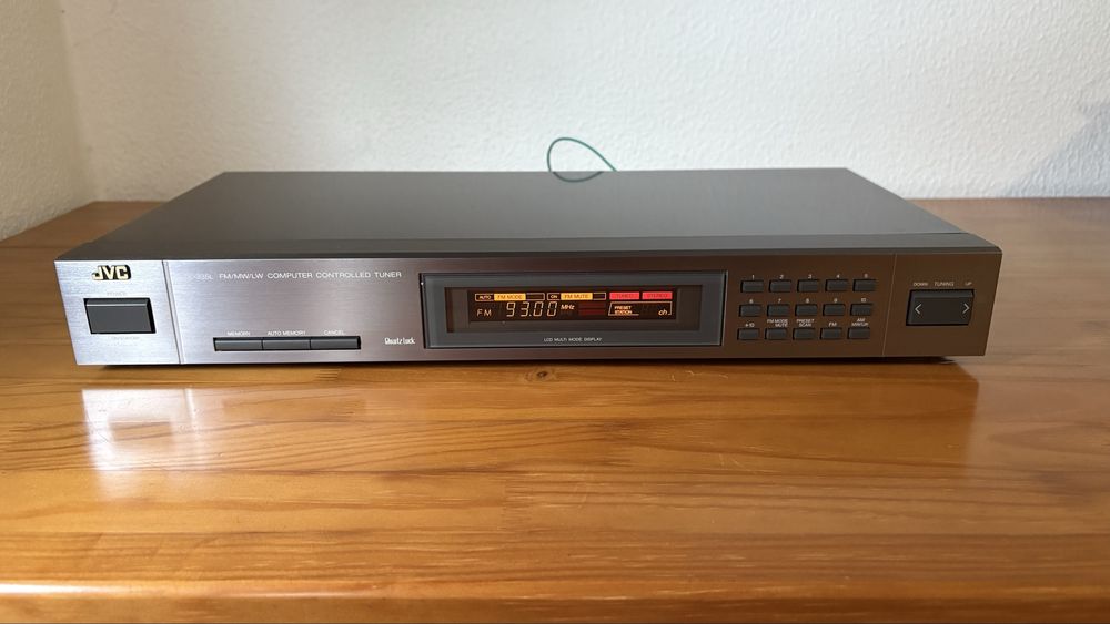 Tuners/ sintonizadoores. Vários