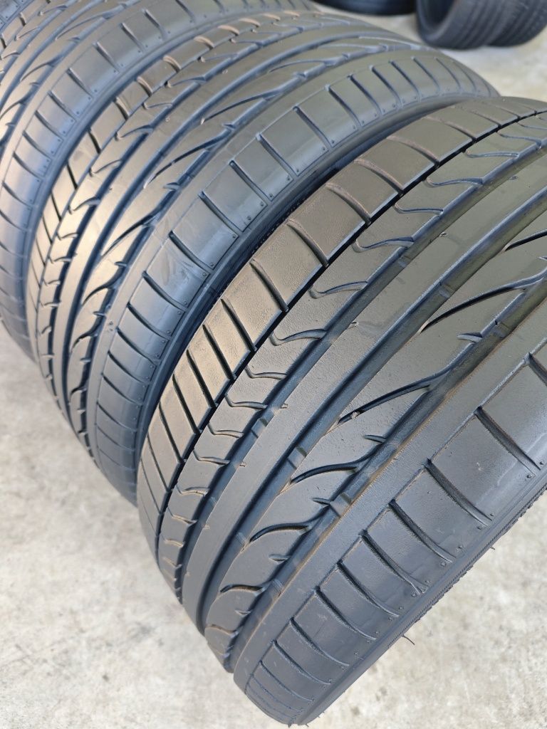 215/40/17 Bridgestone
