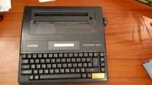 Máquina de escrever Casio CW-17