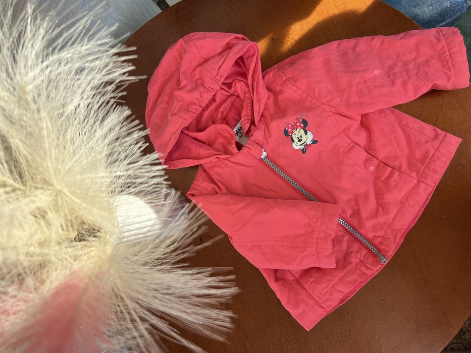 Весняна курточка для дівчинки