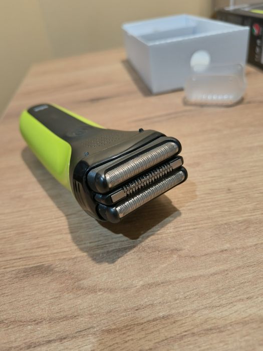 Golarka elektryczna bezprzewodowa BRAUN Series 3 300S