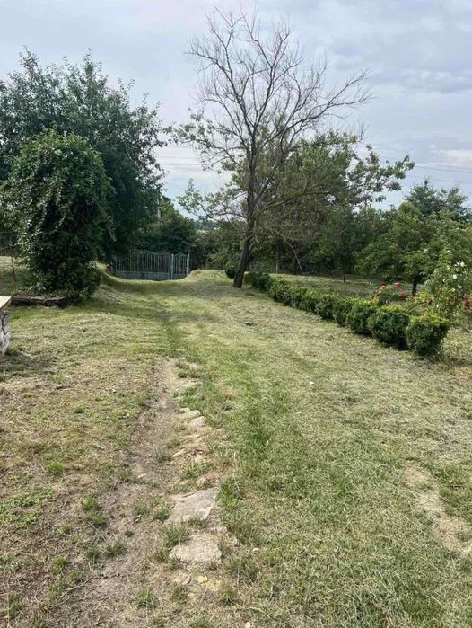 Продам будинок неподалік міста