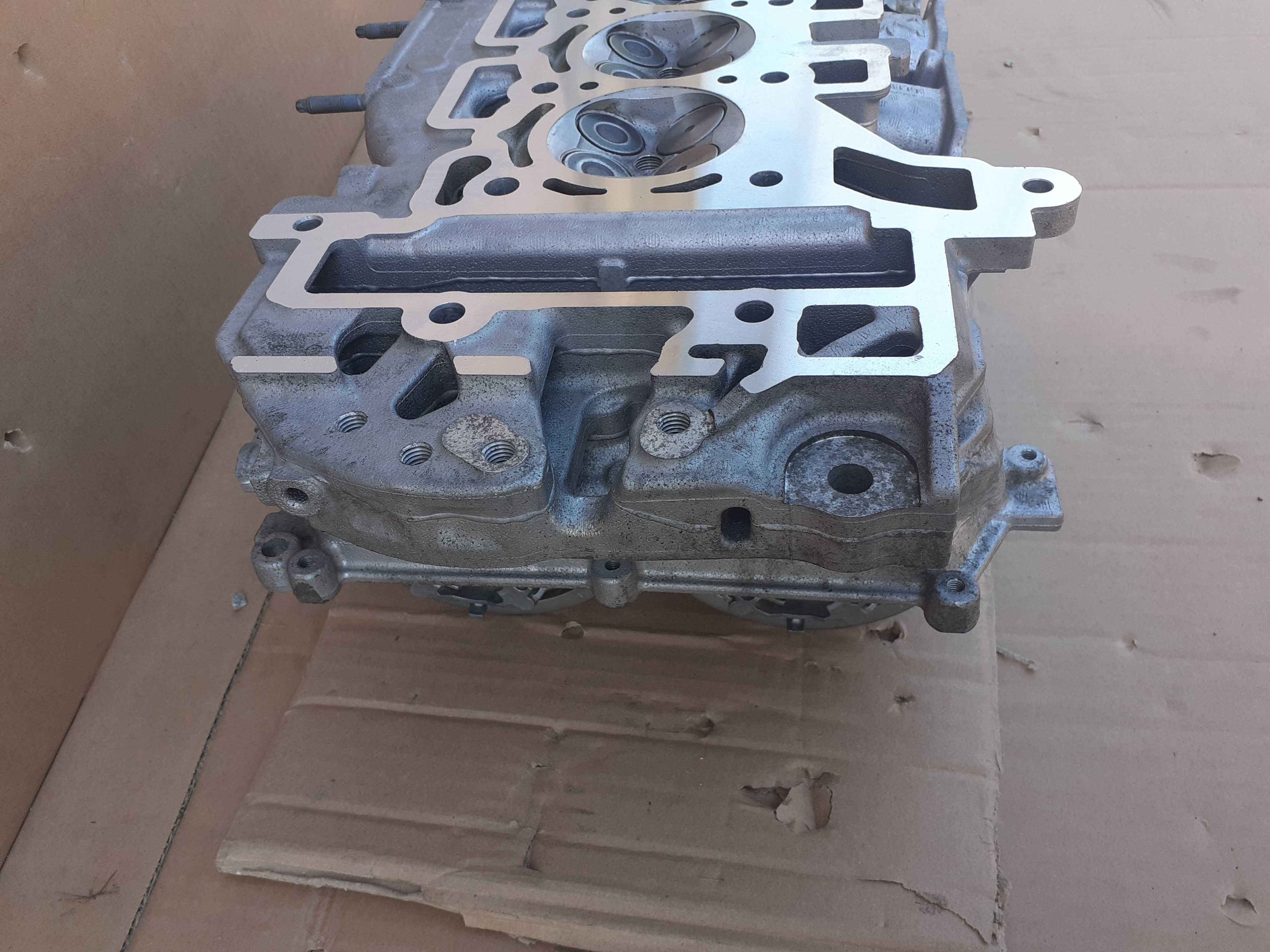 Głowica opel Crossland CORSA 1,2 F12XEL F12XEL D12XE