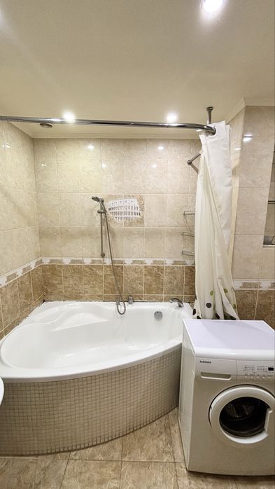 Продад 3-кім квартири в ценрі. Вул. Князів Острозьких