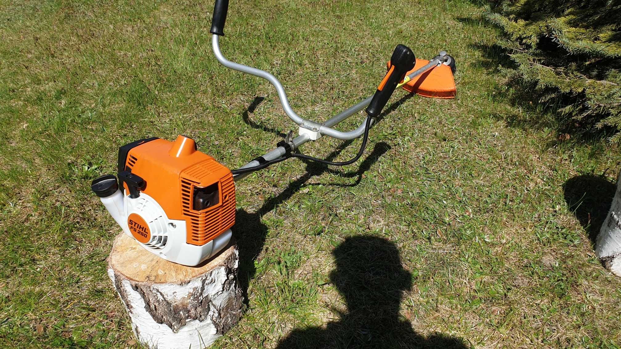 KOSA Spalinowa Podkaszarka STIHL FS250 FS 250