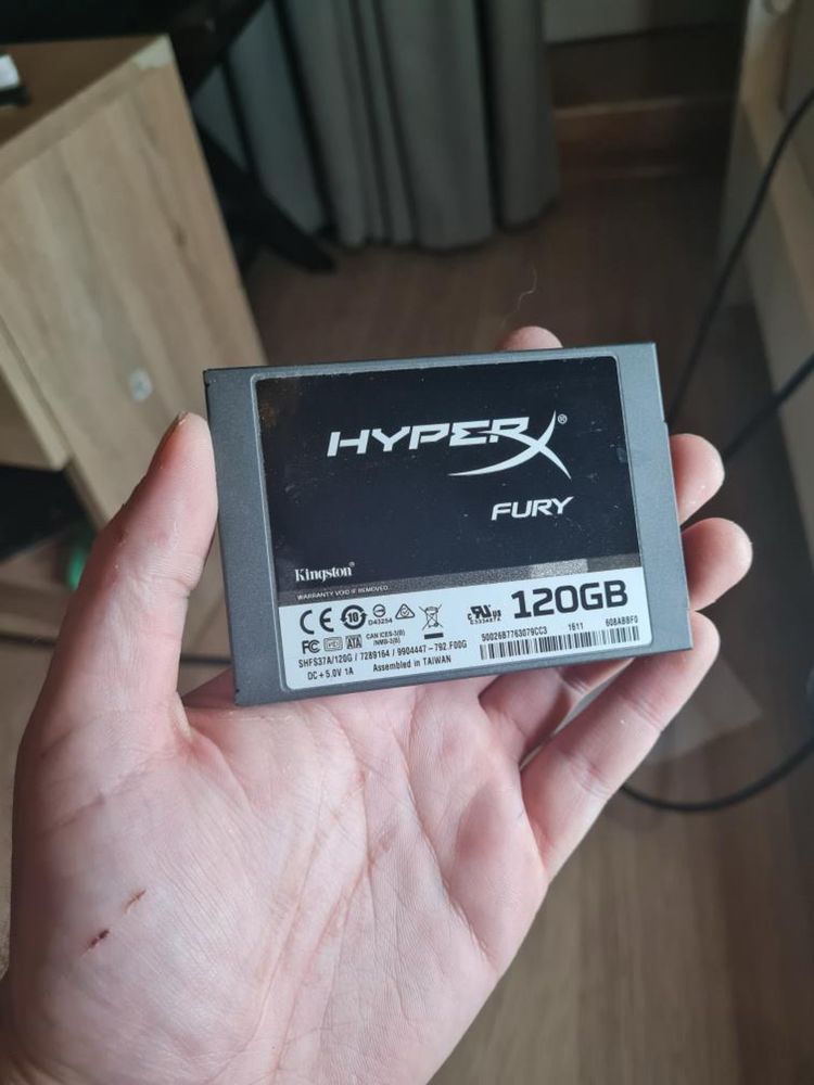 SSD накопичувач HyperX Fury 120GB (торг приймається)