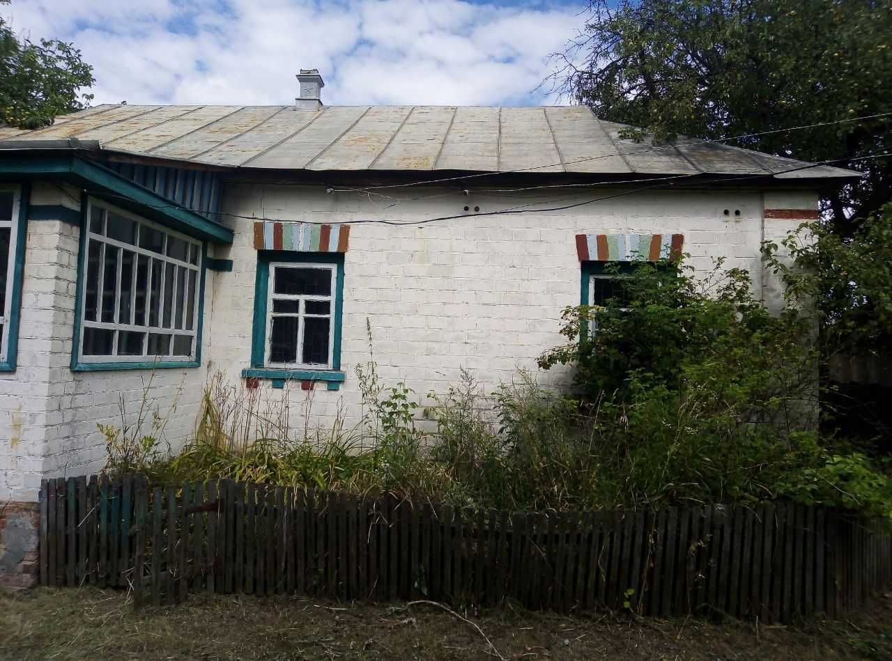 Продам будинок в селі Підлісне, Чернігівська обл. Козелецький район.