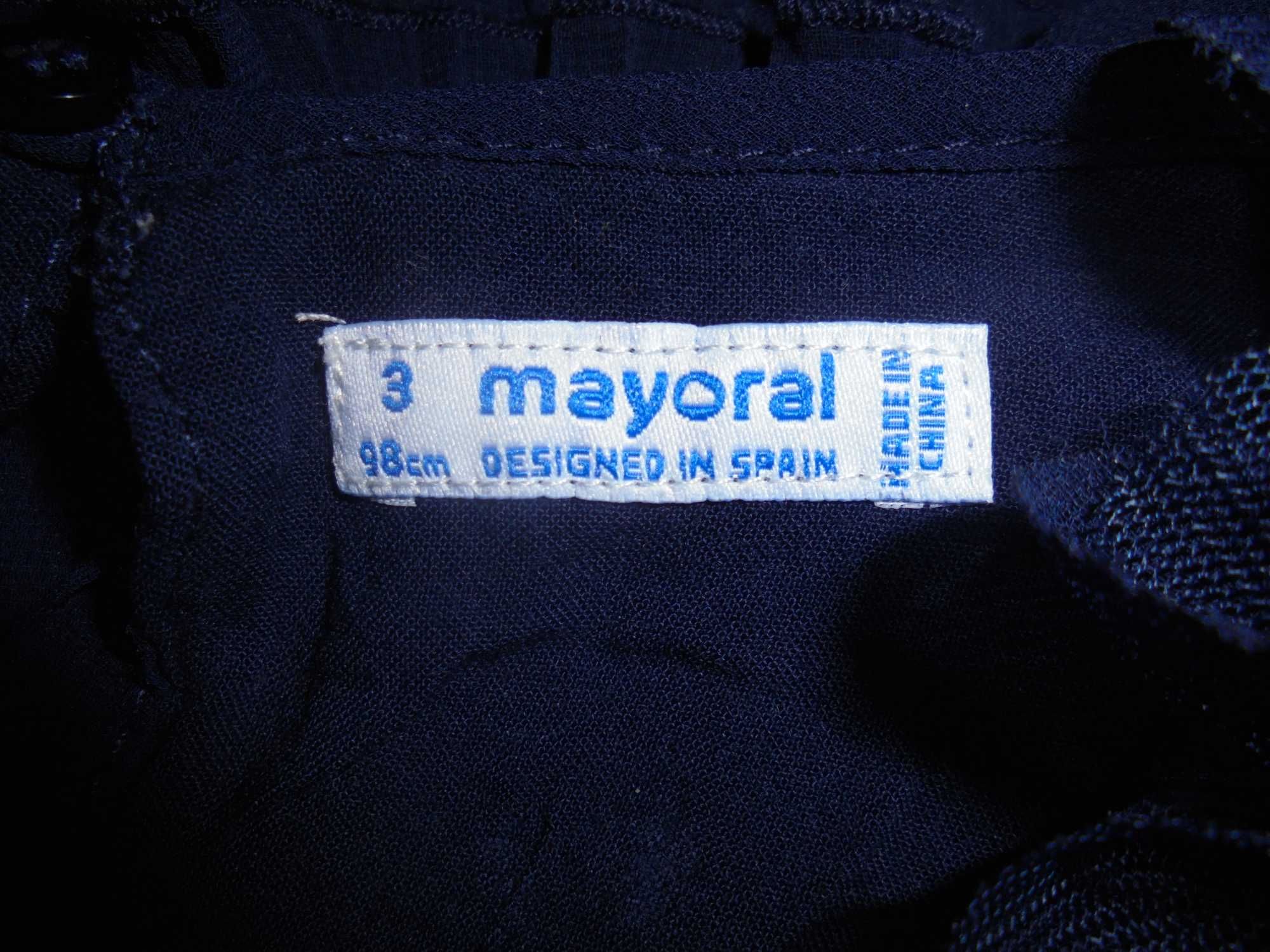 vestido de menina da marca MAYORAL