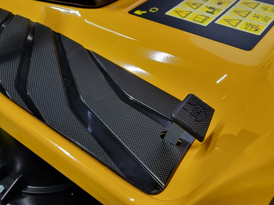 Cub Cadet XT3 QR106 Kawasaki 24KM blokada dyfe. Traktorek Kosiarka