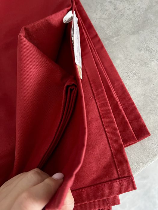 Скатертина на стіл