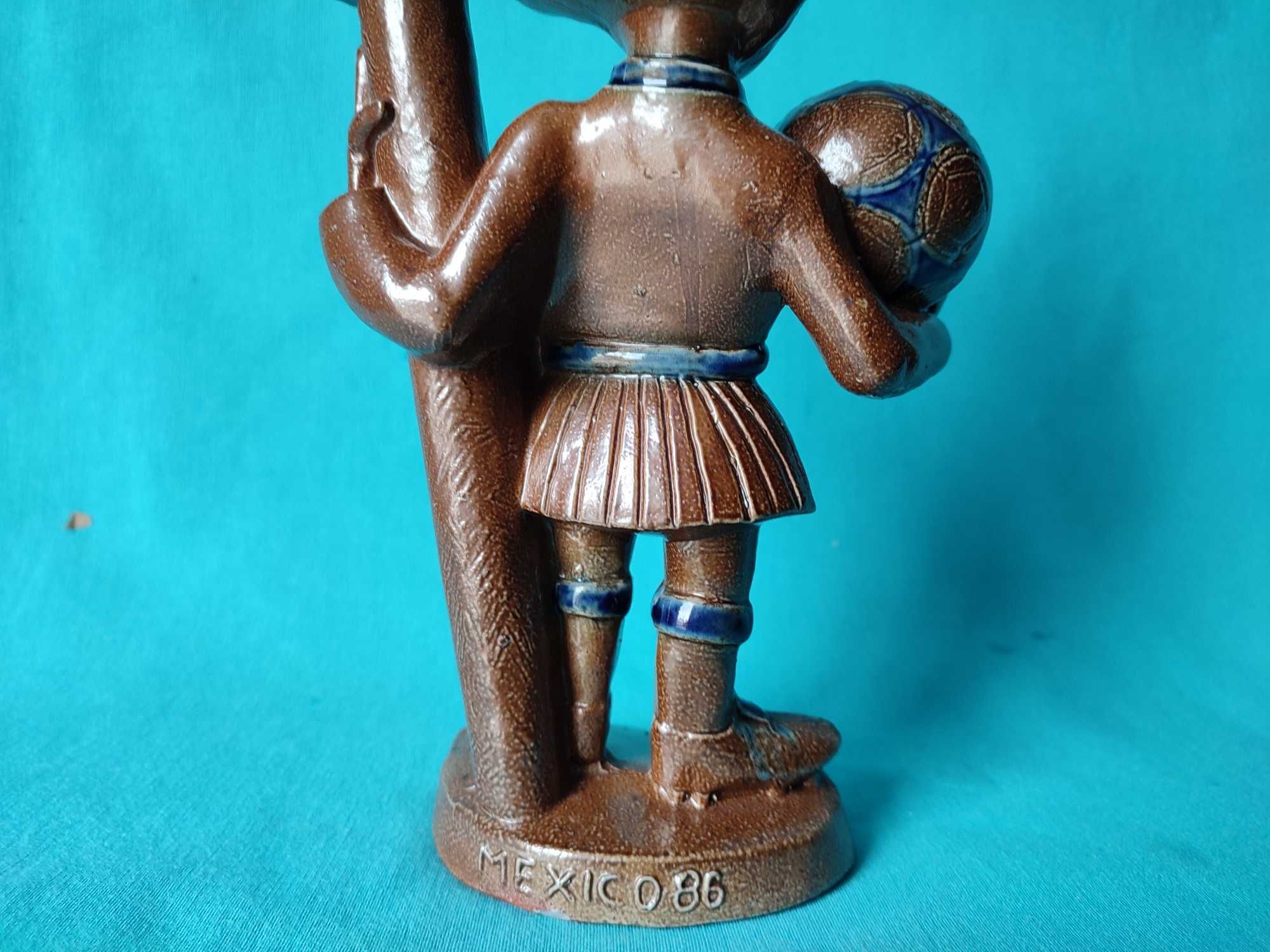 O 'Infante' Mascote da Selecção Nacional de Futebol Mundial México 86
