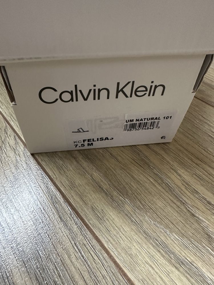Calvin Klein шльопанці слайди сандалі