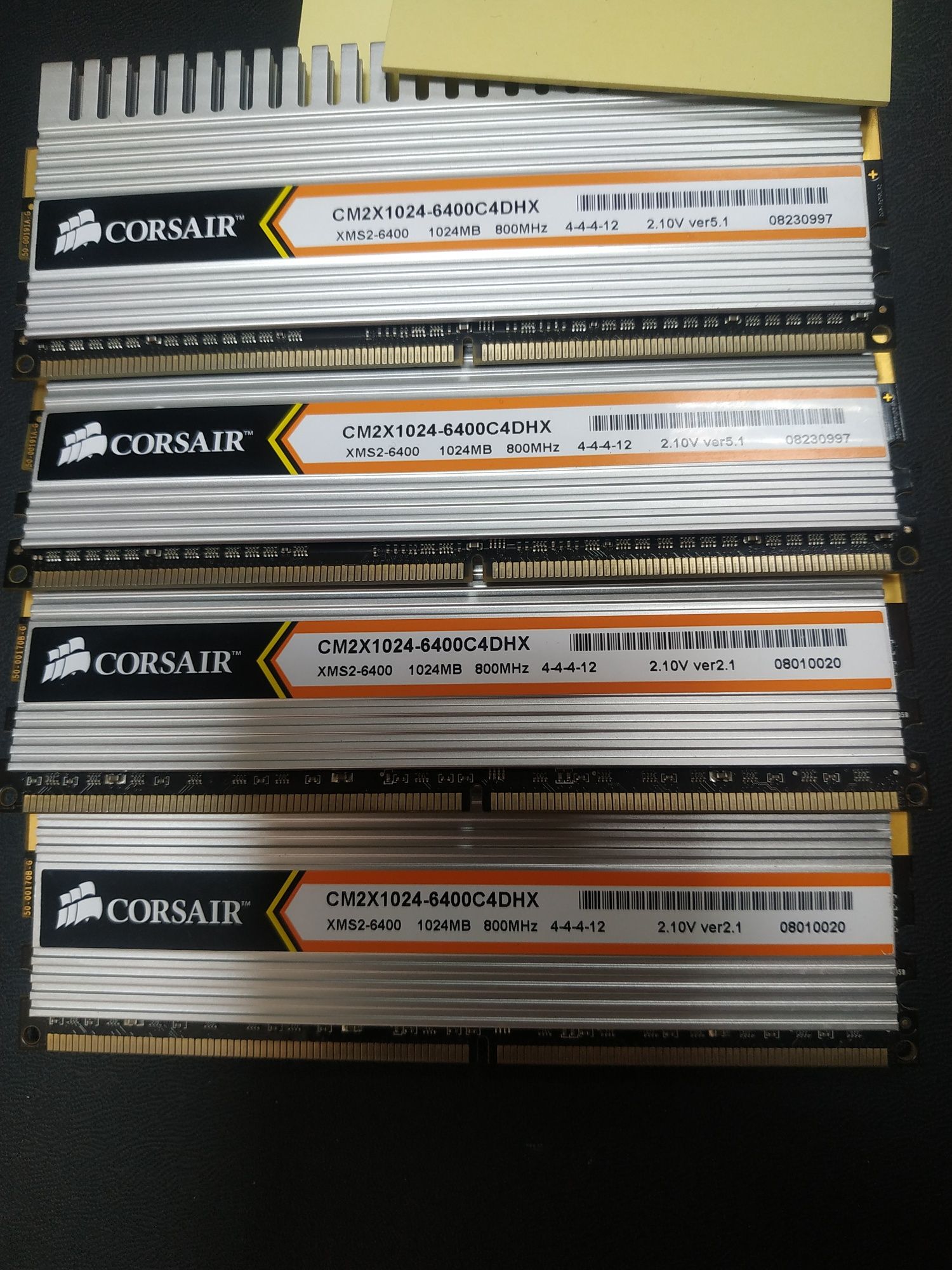 Пам'ять DDR2 Corsair