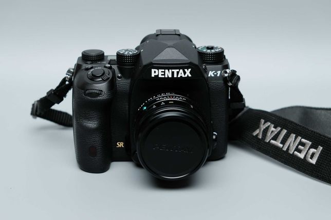 Фотокамера Pentax K-1 (не Canon, Nikon, Sony, Panasonic)