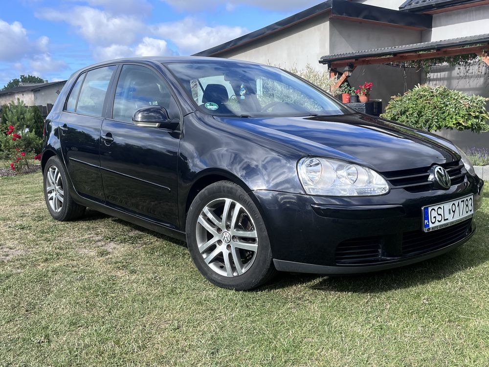 Golf V 1.6 MPi 102km