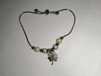 Pulseira com trevo da sorte